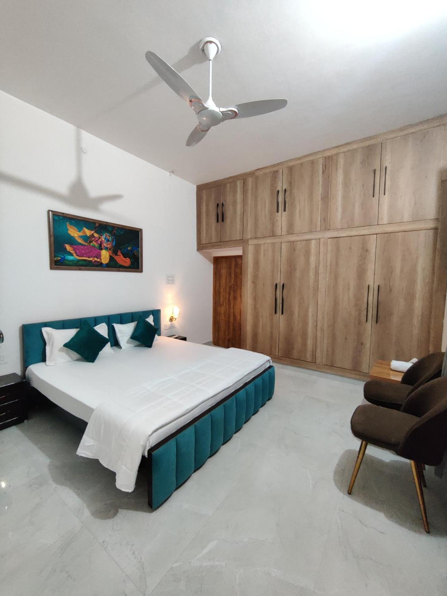 Villa Gc Farms à Ayodhya Extérieur photo